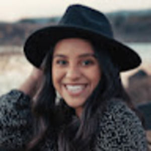 Meet your Posher, Lirio